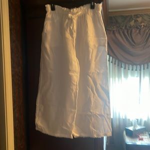 Cloth & Stone Anthropologie fringed wide legged cropped pants.